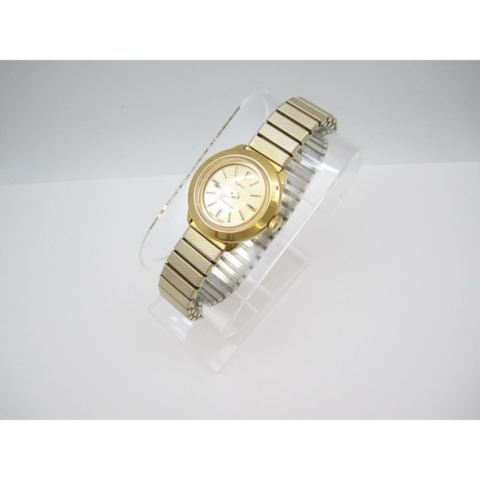 1970 display picture 1
