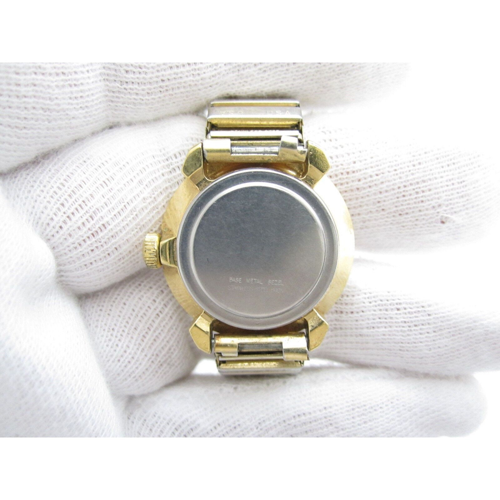 1970\'s Vtg Women Timex Hand Wind Analog 27mm Dial Round Watch (G875) Timex Marlin Calendar Sports Watch 27675 02575 [1975  main image 3