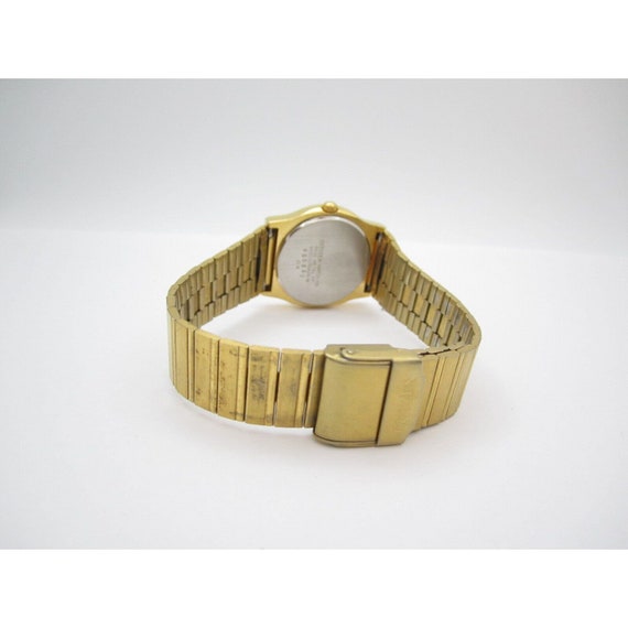 Vtg Women Citizen Quartz WR Analog 31mm Dial Causal Round  display picture 3
