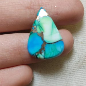 Green turquoise shape pear cabochone weight 7.0 size 20x15x3mm