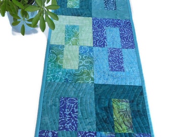 Table Runner Quilt Patterns, Modern Quilt Pattern uses 2 1/2 inch Strips or Jelly Roll, Digital Download, Easy Beginner, Multiple Sizes