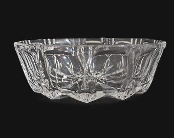 Vintage Mid Century Pressed Glass Bowl Starburst Base: 1940s-1950s American Glass