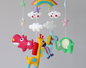 Nursery  mobile/baby shower gift / Felt crib hanging mobile/ Animals mobile/safari mobile/crib mobile