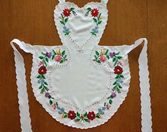 ハンガリー刺繍エプロン、カロチャ、ハンガリー民俗芸術、マチョー刺繍