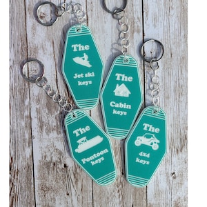 Gift for boat owner, Pontoon keychain, Keychain for fisherman, boating gift for men, Personalized boat keychains boat keychain, boaters gift