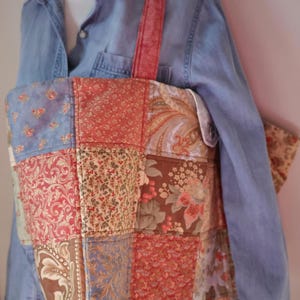 Fall Tote Quilted Patchwork tote market bag fall accessory Shopping bag LARGE boho Grannycore Cutecore farmhouse fashion woman bag Cotton