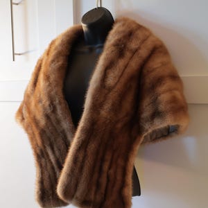 HBC stripes Fur Coat Mink shawl shrug Beaver coat 100% Authentic Hudson Bay Vintage pellet Soft Canada Canadiana Caramel Brown Date wedding