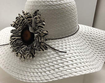 Sunflower beach hat,KY Derby hat,horse race hat, derby race hat, Summer Hat,Beach cover up,Honeymoon Hat,Sun hat/girls hat