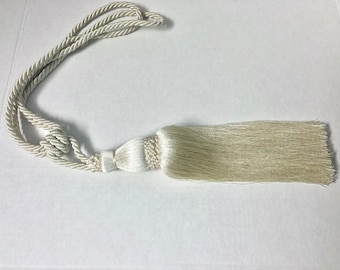 Creamy White Tieback, Single Tassel Tieback, Luxury Victorian Hold back, Curtain Tieback, Tie-back, Bridal Tassel