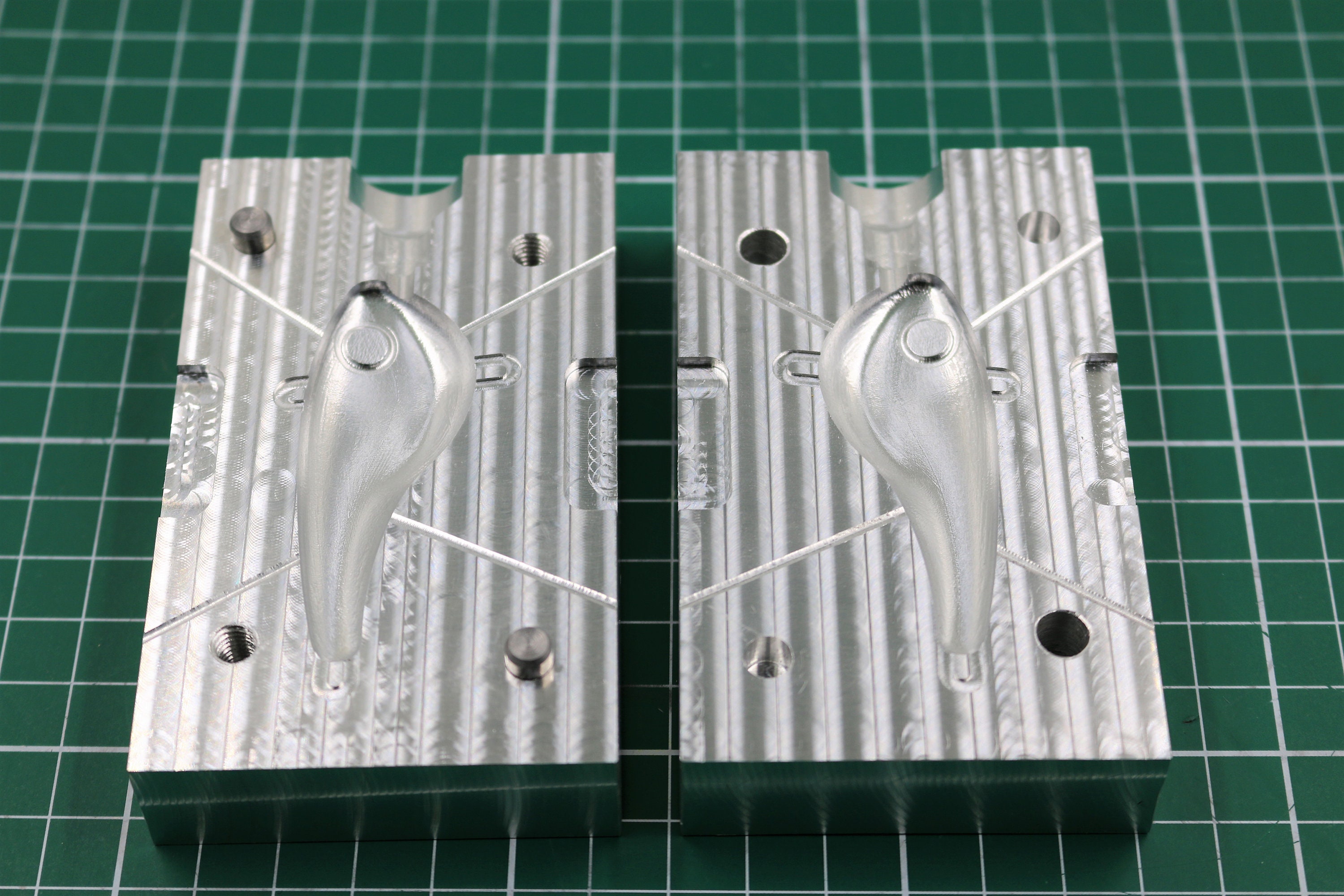 CNC Aluminum Machined Soft Plastic Fishing Lure Mold, CNC Machining  Services 