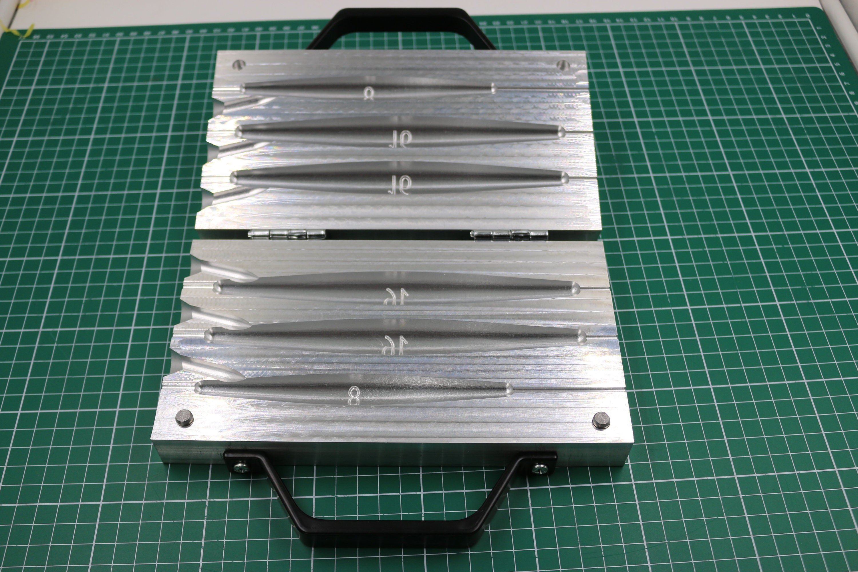 AnnonceUsinage de moules en aluminium - Usinage CNC Haute Précision