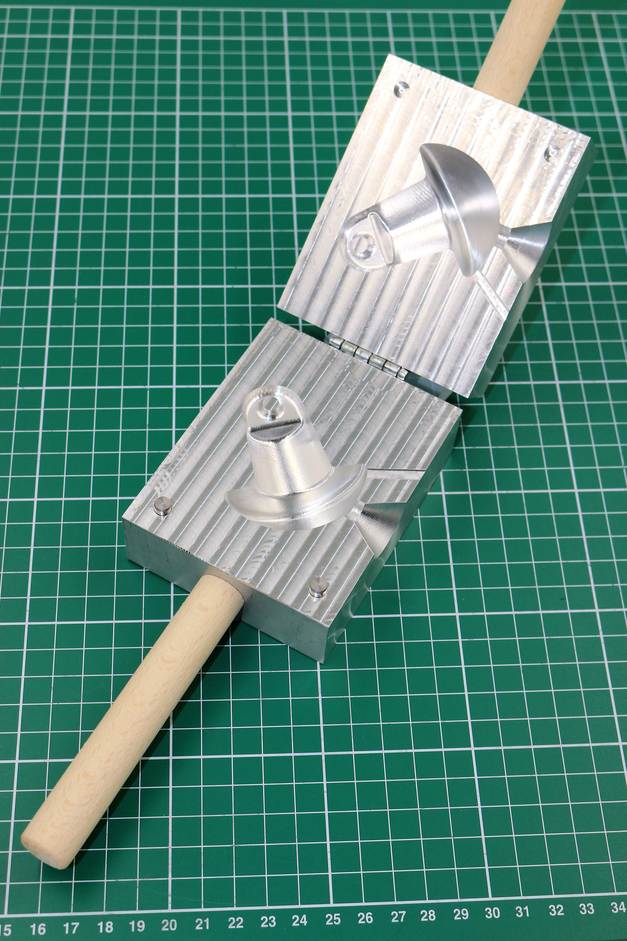 CNC machined aluminum molds for 16oz and 12oz decoy anchor Etsy