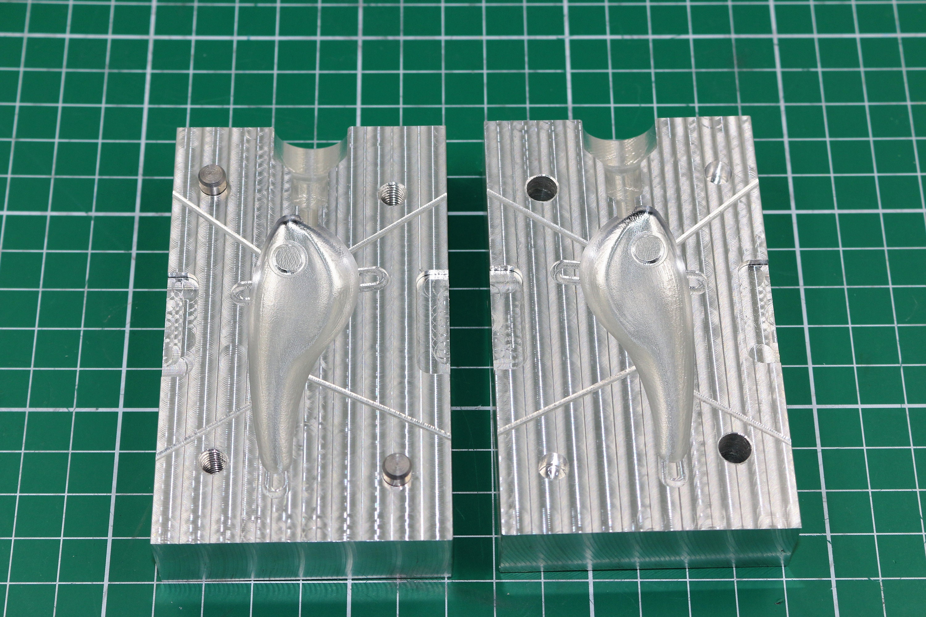 CNC Aluminum Machined Soft Plastic Fishing Lure Mold, CNC Machining