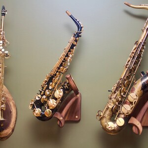El colgador de pared - Soporte de pared para saxofón - Regalo para saxofonistas - Saxofón tenor, alto y soprano