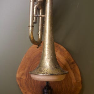 Wall Stand for Trumpet