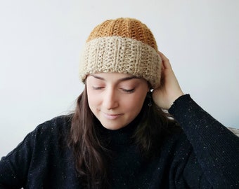 Chunky knitted wool hat for women - Beige and mustard yellow winter beanie