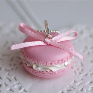 Strawberry and whipped cream macaron necklace in fimo, handmade in polymer clay
