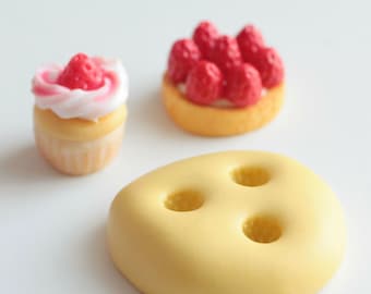 Miniature strawberry fruit silicone mold. For fimo, resin, airclay. 5mm