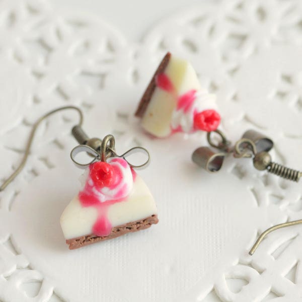 Raspberry cheesecake earrings in fimo, handmade in polymer clay