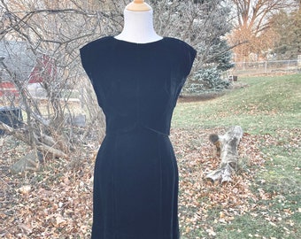 R&K Originals Vintage Black Velvet Sleeveless Sheath Dress, Size Small, Holiday Dress