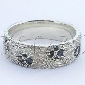 Fenrir Ring - Mythical Wolf Paw Ring with Intricate Viking Design - Perfect Gift for Wolf Lovers and Viking Enthusiasts!