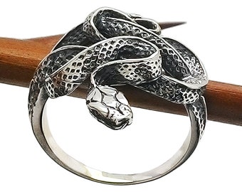 Enchanting Snake Enigma: Handmade Silver Cobra Ring!