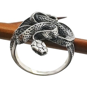 Enchanting Snake Enigma: Handmade Silver Cobra Ring!