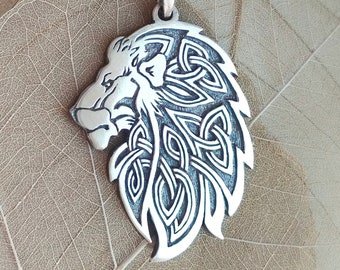 Elegant Silver 925 Lion Pendant: A Regal Addition to Your Jewelry Collection! Lion Heart - Silver 925 Pendant for Strength and Bravery.