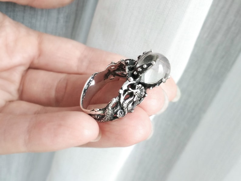 Tauchen Sie ein in Stil mit unserem exklusiven Silber 925 Seepferd Ring Perfekt für Ozean Liebhaber Bild 2