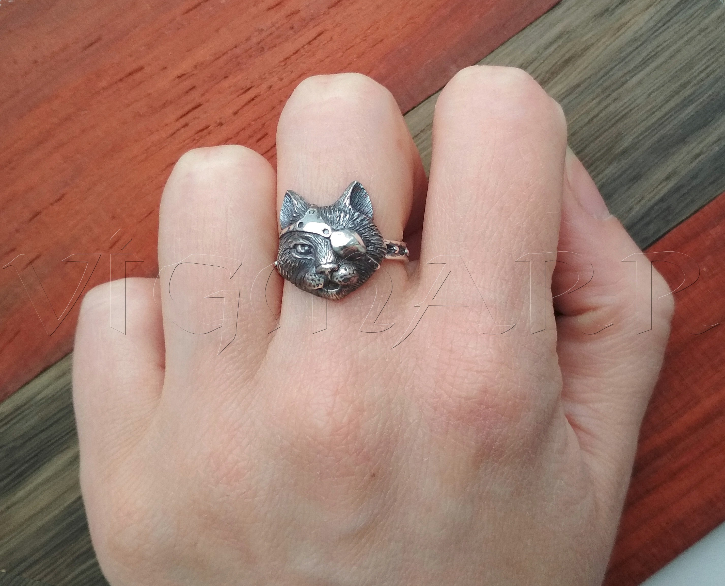 cat head ring