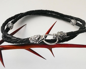 Geri And Freki Wolf Leather Cord Necklace - Intricately Designed Norse-inspired Jewelry for Warriors and Explorers!