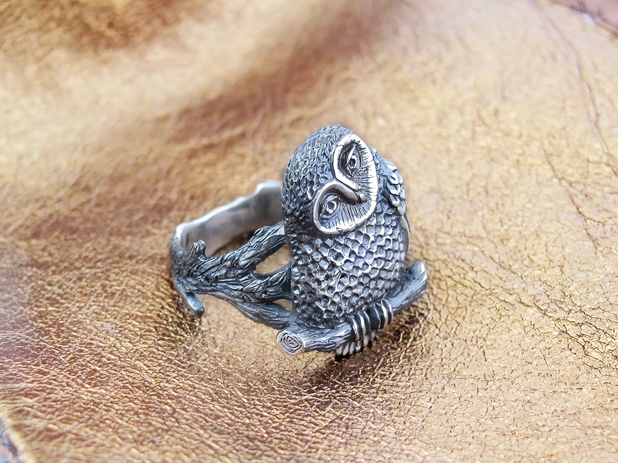 Vintage Owl Ring - Silver 925 - Perfect for Bird Jewelry Enthusiasts. Elegant Silver Owl Ring - Vint