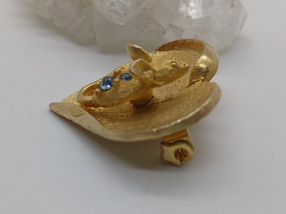 Vintage Gold Tone Heart Brooch with 3D Mouse and … - image 3