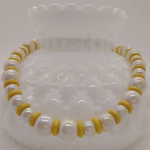 Yellow iridescent bead vintage necklace, Bright and fun necklace for spring and summer