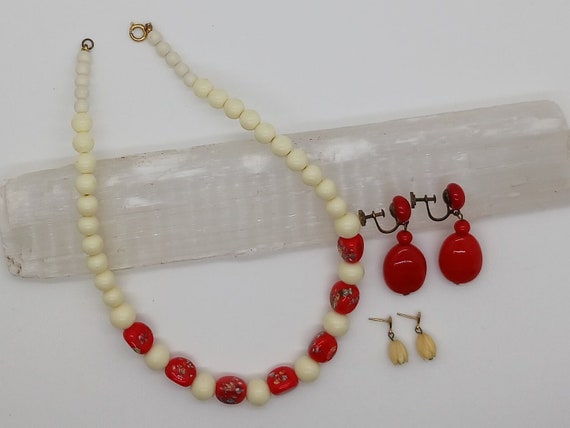 Vintage Necklace and Earrings Set: Cream and Red … - image 2