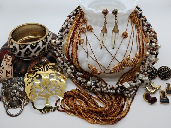 Exotic jewelry outlet