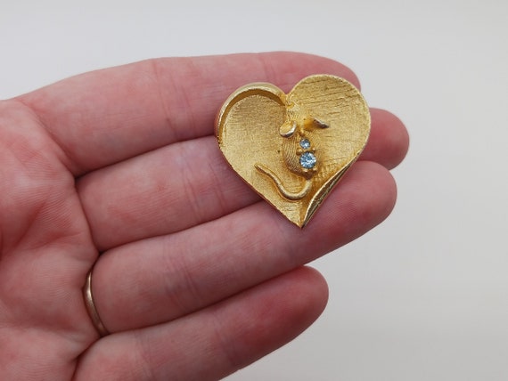 Vintage Gold Tone Heart Brooch with 3D Mouse and … - image 6