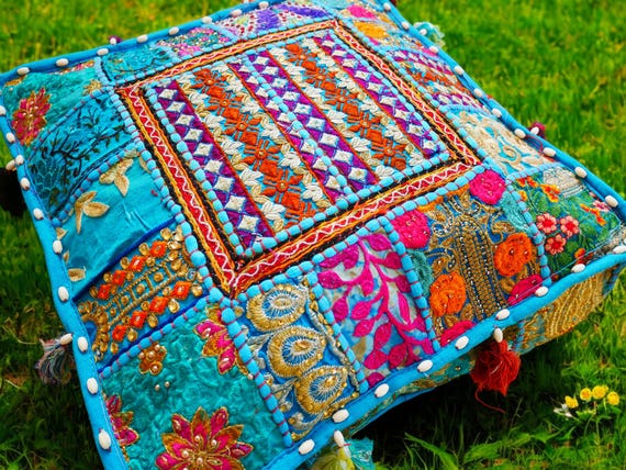 Buntes Meditationskissen indisches Bodenkissen hippie chic - boho style | orientalisches Dekokissen | ohne Füllung