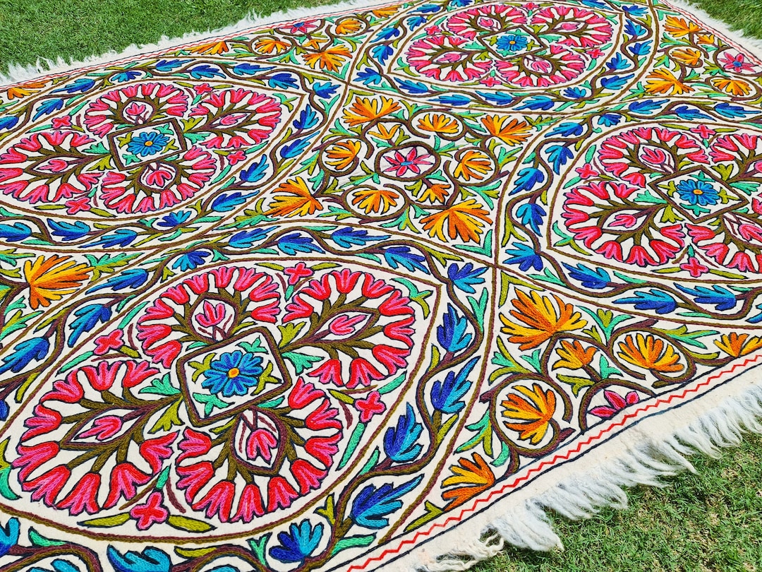 Namda Rug Hand Felted Wool Rug 5x7ft Flower Embroidery Boho Etsy New Zealand