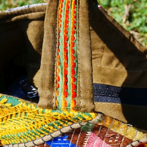 Hippie Hobo Tasche, boho Schultertasche, handgefertigte Patchwork Tasche, Beuteltasche, Festivaltasche, bunte Damentasche, Hippie ethnochic Bild 4