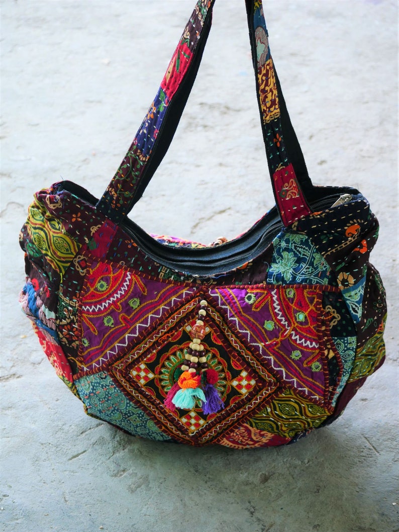 Hippie Hobo Tasche, boho Schultertasche, handgefertigte Patchwork Tasche, Beuteltasche, Festivaltasche, bunte Damentasche, Gypsy , ethnochic Bild 1