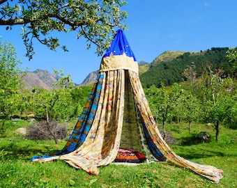 Boho hanging tent - Bed canopy -  Indian Saree Baldachin | bohemian bedroom - meditation - floor seating area | Hippie decor tent