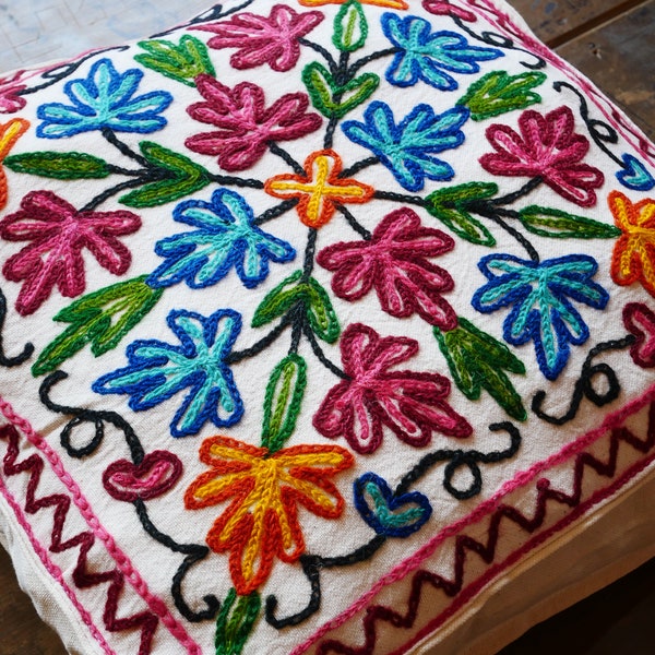 Coussin de sol cachemirien Coussin de siège indien « Himalayan Bloom » housse de coussin de siège de sol coloré oriental grande housse de coussin décorative uniquement