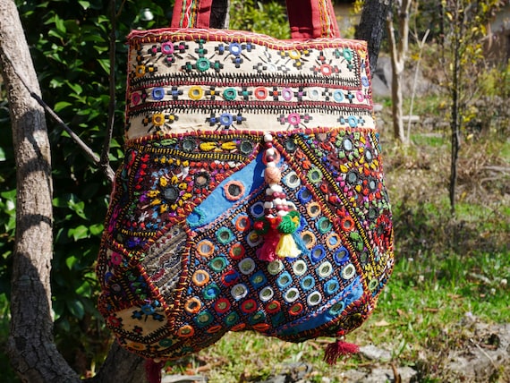 Vintage Bags. Shoulder Bags for Women. Banjara Handbags. Coin