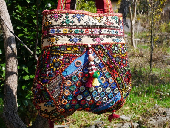 Vintage Bags. Shoulder Bags for Women. Banjara Handbags. Coin