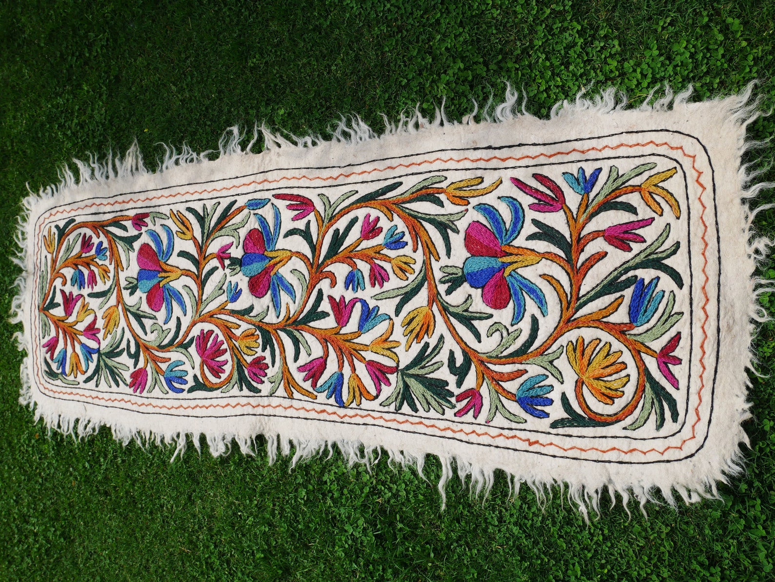 Indian Runner Rug - Yoga Rug - Long Felt Rug Mat | Kashmiri