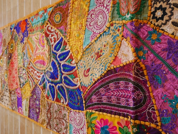 Tenture murale indienne vintage Sari Patchwork tapisserie Orient colorée  Shanti Gypsy nappe décoration murale, boho, hippie, jaune, orange - Etsy  France