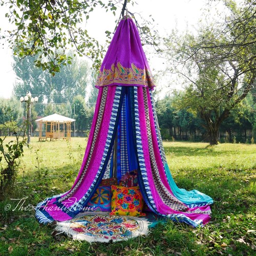 Indian canopy "boho princess" bed canopy | bohemian wedding decor - Indian saree baldachin | hippie decor - meditation room - glamping