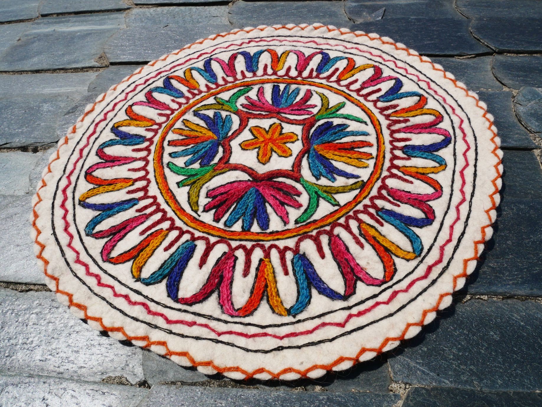 Round seat pad - Meditation pad | 24" small round rug - hand felted wool mat "Namda" from Kashmir | Indian floor seating cushion - rug pad