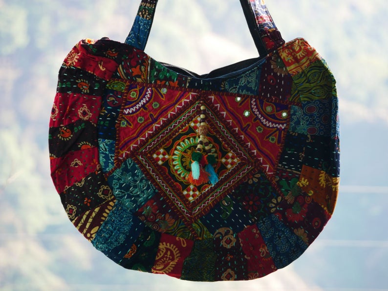 Hippie Hobo Tasche, boho Schultertasche, handgefertigte Patchwork Tasche, Beuteltasche, Festivaltasche, bunte Damentasche, Gypsy , ethnochic Bild 8